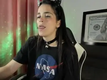 Chaturbate Free Porn Cam of lucianamoreau_