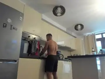 Chaturbate Best live sex cam show of roberto4ever
