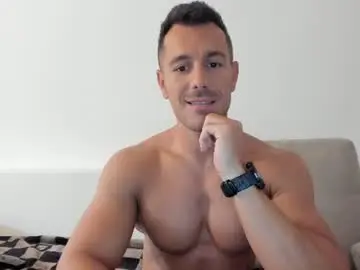 Chaturbate Live Porn of roberto4ever