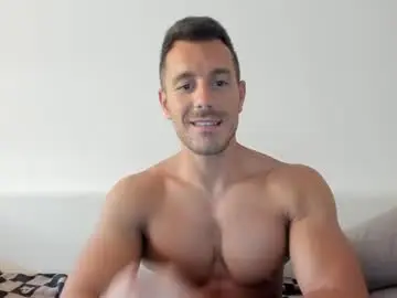 Chaturbate Free Porn Cam of roberto4ever