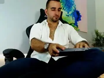 Chaturbate Nude Webcam of lorenzo_walker_