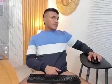Chaturbate Watch Live Sex Cams of chris_vega4
