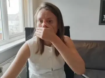 Chaturbate Live Sex Cam of eatmypie69