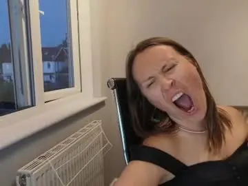Chaturbate Free Porn Cam of eatmypie69
