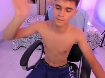 Chaturbate Free Live Porn of aron_boyy