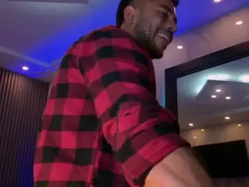 Chaturbate Best live sex cam show of camilowatson