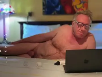 Chaturbate Live Sex Cam of roberttherabbit