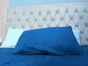 Chaturbate Free Live Porn of cristal_wom