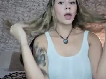 Chaturbate Live Sex Cam of isabella_bliss