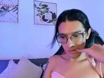 Chaturbate Sex Cam of maddie_ray_