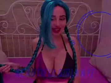 Chaturbate Watch Live Sex Cams of juliabeautiful