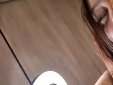 Chaturbate Sex Cam of little_caro13