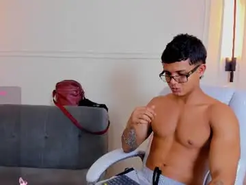 Chaturbate Live Porn of paradise_boy_s