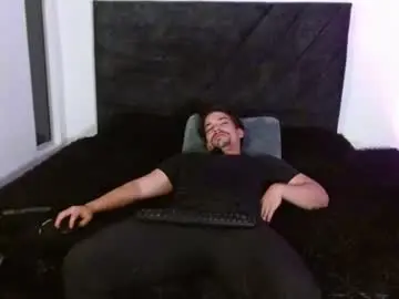 Chaturbate Free Live Porn of ian_davis