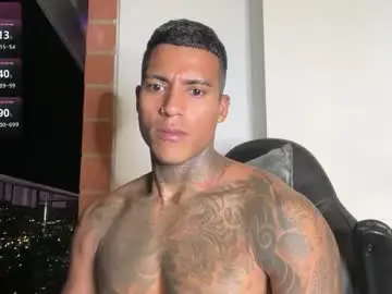 Chaturbate Live Sex Cam of jordandenis17