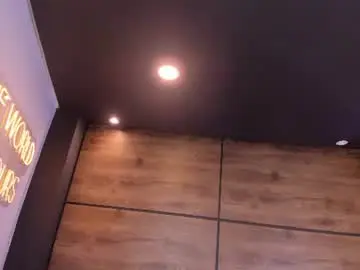 Chaturbate Live Porn of leamonroe__