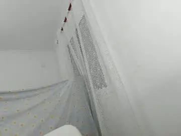 Chaturbate Adult Video Chat of ehotlovea