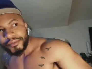 Chaturbate Live Sex Cam of clark_strong