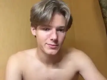 Chaturbate Live Sex Cam of timytwinkboy