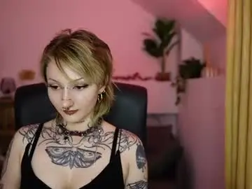 Chaturbate Nude Webcam of tattooedblondee18