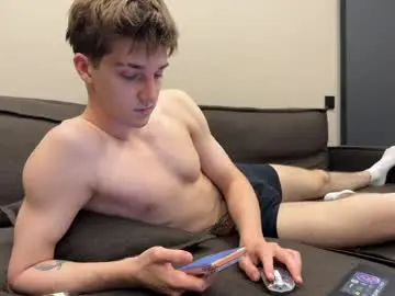 Chaturbate Best live sex cam show of panda_b0y