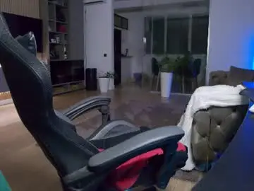 Chaturbate Live Sex Cam of enrikoblue
