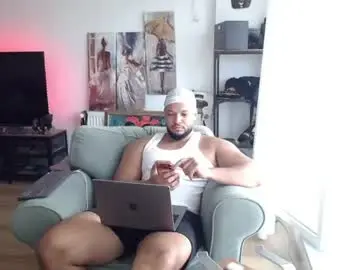 Chaturbate Live Sex Cam of 0_kingsley