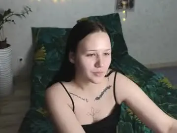 Chaturbate Live Sex Cam of tori_sweet_tori