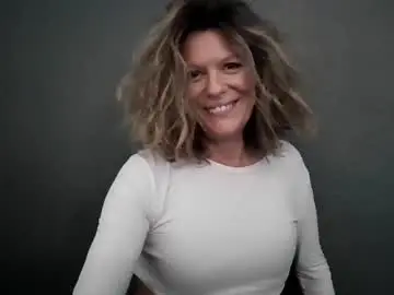Chaturbate Free Live Porn of haileys123