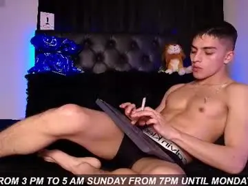 Chaturbate Adult Webcam of james1lee_