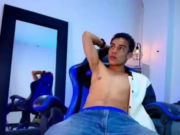 Chaturbate Sex Chat of tommy_west_