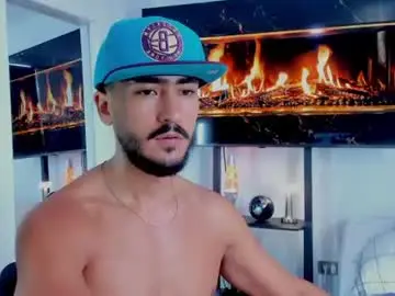 Chaturbate Live Sex Cam of david_johnson372