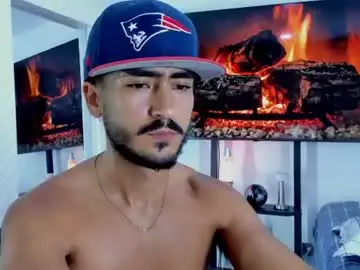 Chaturbate Live Sex of david_johnson372