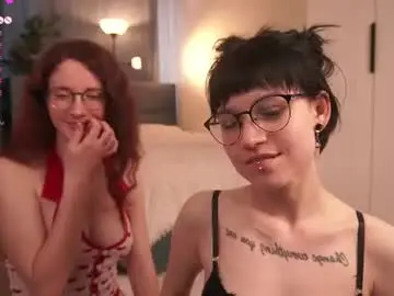 Chaturbate Live Sex Cam of little_poetry