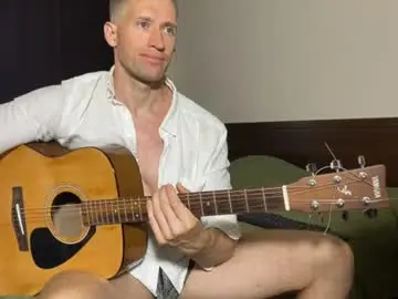 Chaturbate Live Porn of marc105100