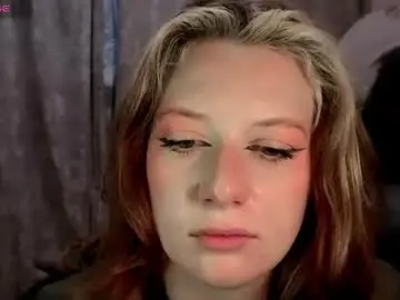 Chaturbate Adult Webcams of earn_my_lily