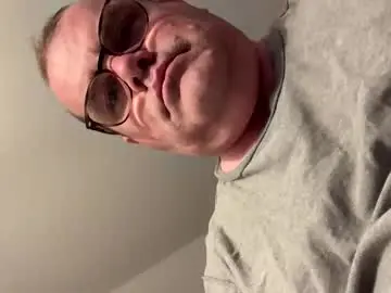 Chaturbate Live Sex Cam of francis3233