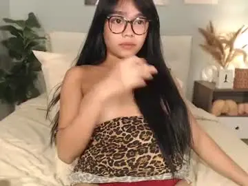 Chaturbate Live Sex Cam of hotasian_gabby69