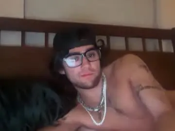 Chaturbate Live Sex Cam of ryderwaves