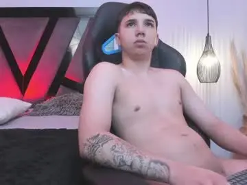Chaturbate Live Sex of andy_miller5