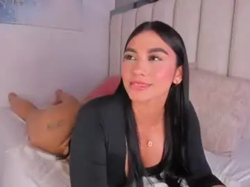 Chaturbate Live Sex Cam of miss_honey21_