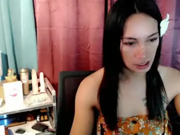 Chaturbate Sex Cam of pinay_lucy