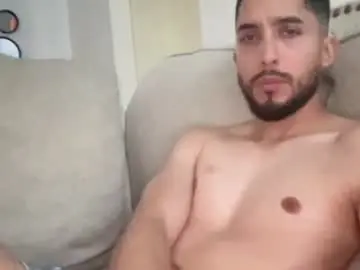 Chaturbate Live Porn of papicubano_guapo23cm
