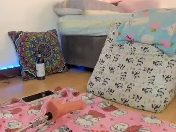 Chaturbate Adult Webcams of princessluna_14
