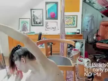Chaturbate Free Porn Cam of carlypearls