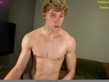Chaturbate Live Porn of ryan_gainzz