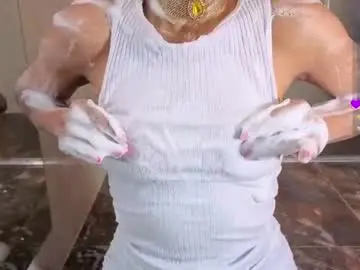 Chaturbate Free Porn Cam of annylittle_