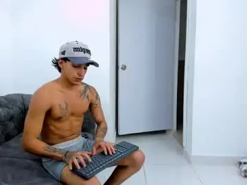 Chaturbate Adult Webcams of kroywave