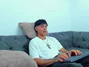 Chaturbate Free Live Porn of kroywave