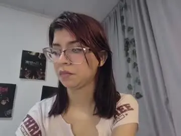 Chaturbate Live Sex Cam of sarahsmitt